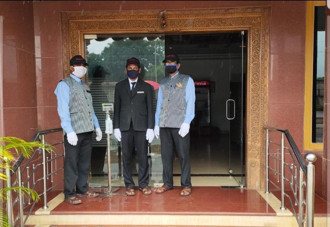 Hotel Sharada International 우두피 외부 사진
