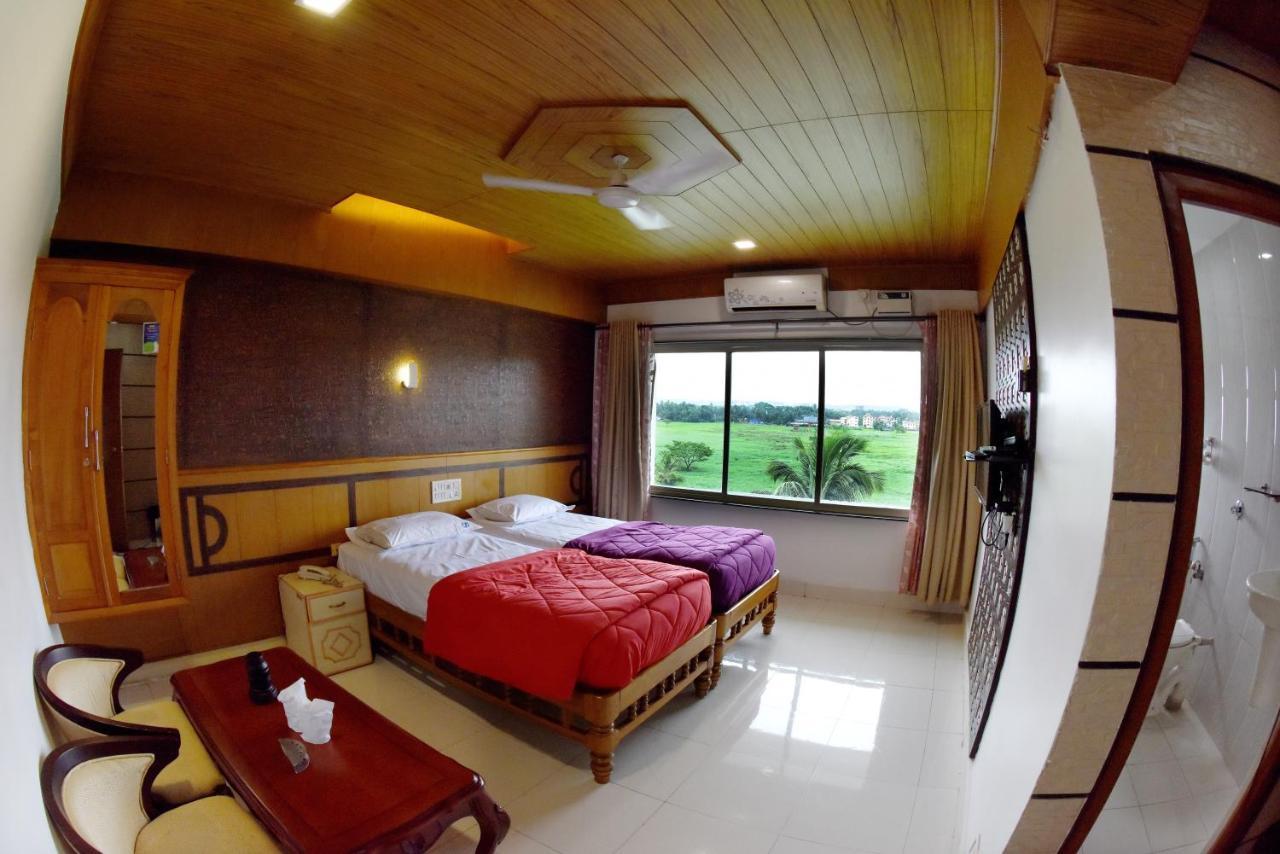 Hotel Sharada International 우두피 외부 사진