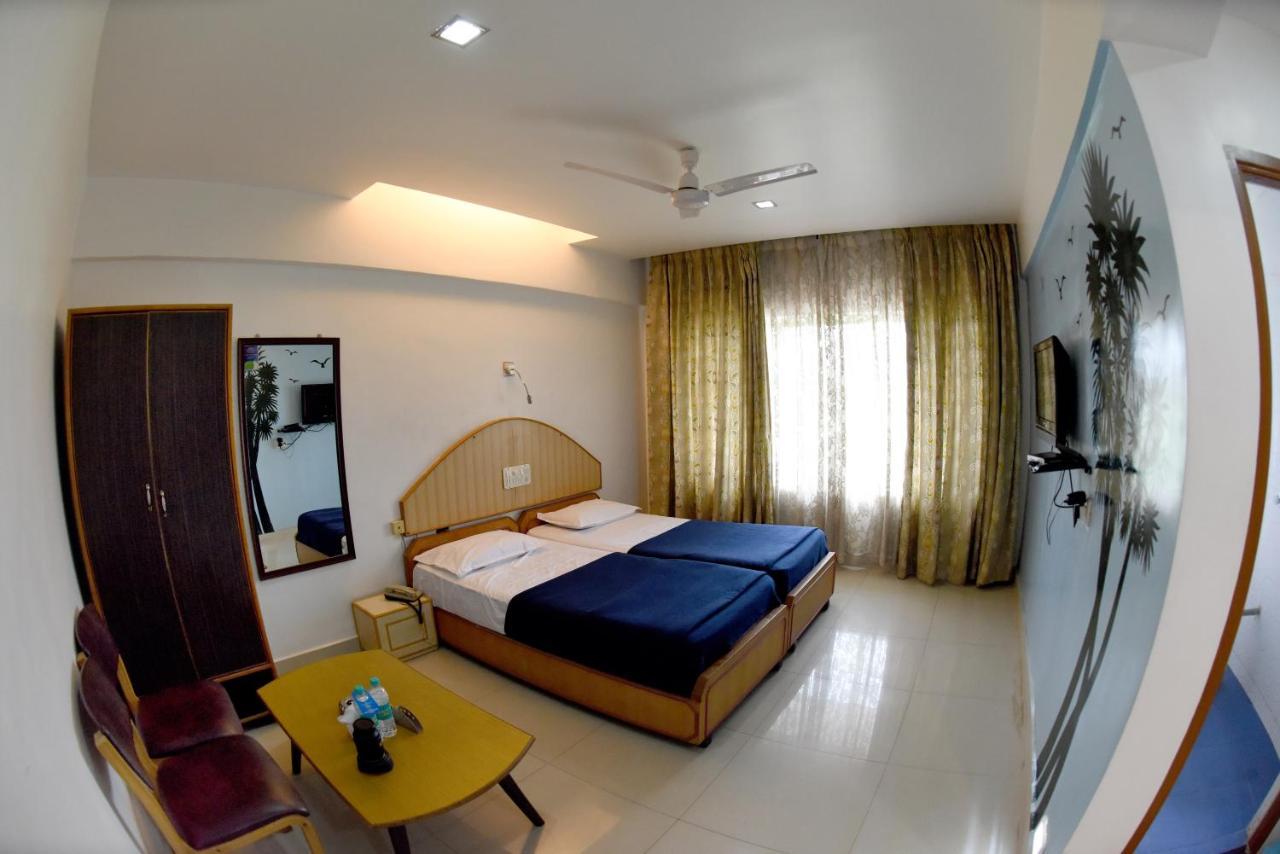 Hotel Sharada International 우두피 외부 사진
