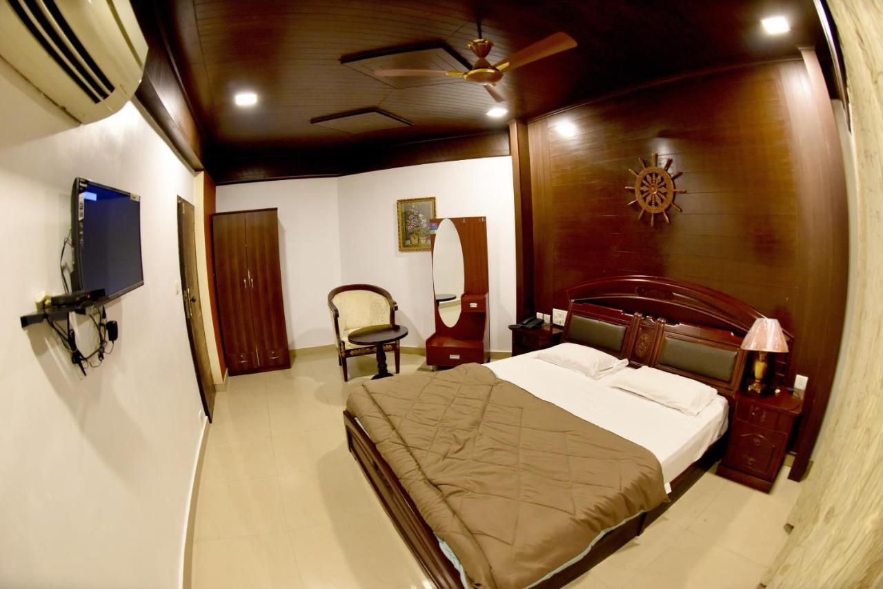 Hotel Sharada International 우두피 외부 사진